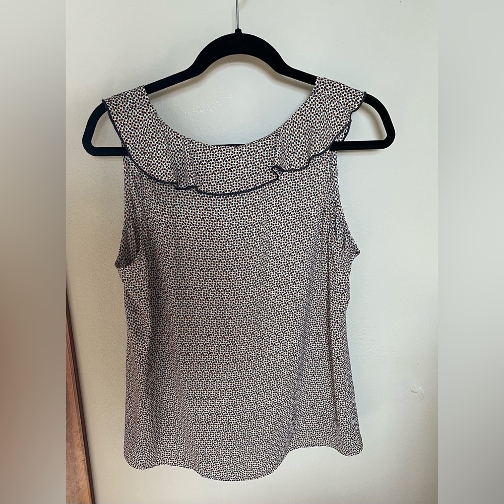 CAbi Stellar Sleeveless Blouse Micro Star Print NWOT - Picture 4 of 13